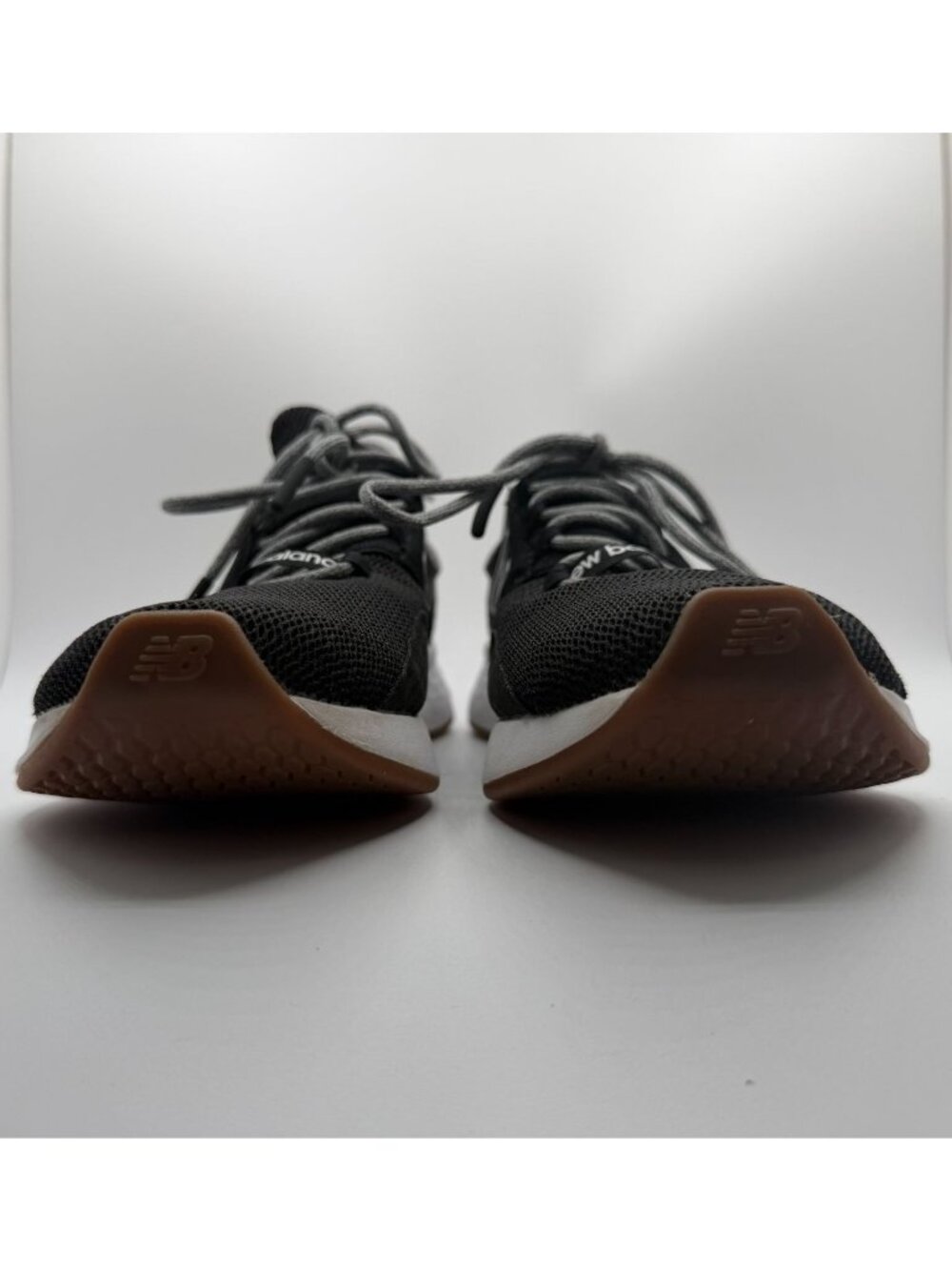 New Balance Fresh Foam Roav Sneakers Women Size 10 Black/Grey Low Top Lace Up - Picture 6 of 16